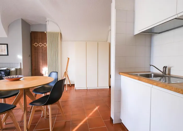 La Casa Dell'Artista * Βαρένα