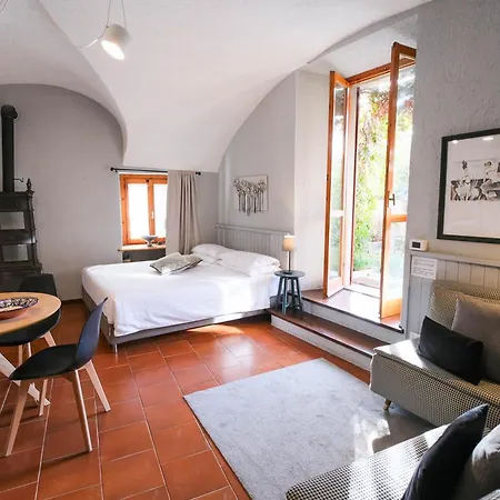 דירה La Casa Dellartista ורנה