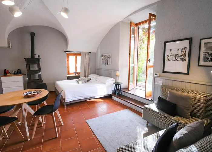 Apartment La Casa Dellartista Varenna